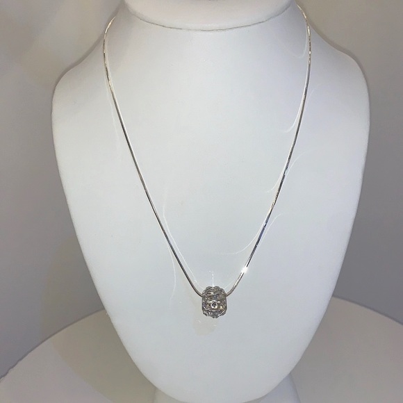 Acrylic Crystal Necklace Embellished With Genuine “Crystal Stone Elements” New! - Picture 1 of 8